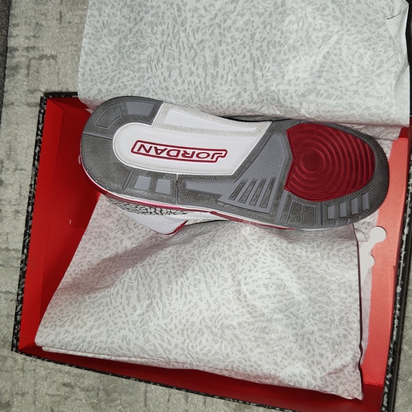 Air Jordan 3 Retro - Picture 6 of 6